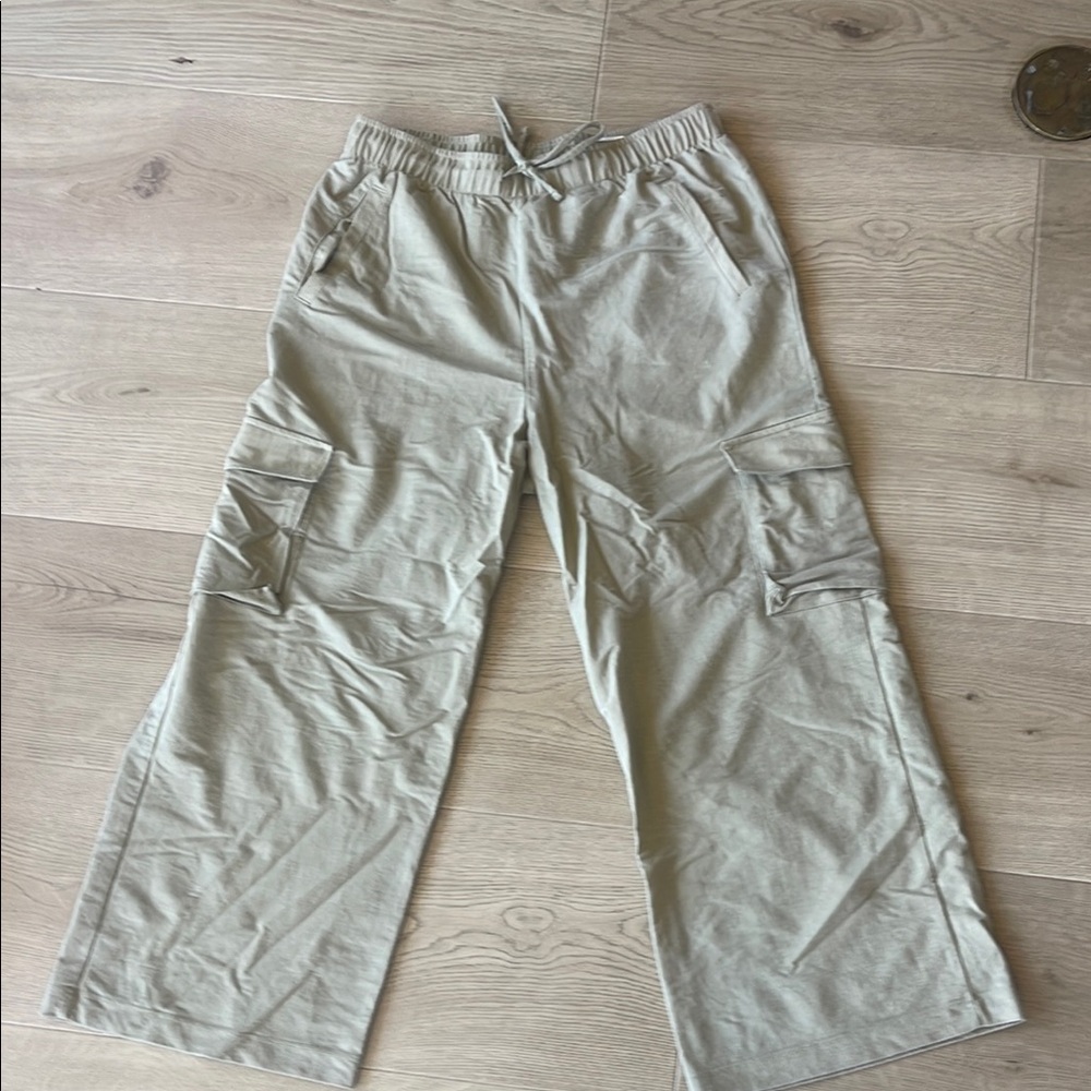 H&M Wide Leg Cargo Pants - Beige